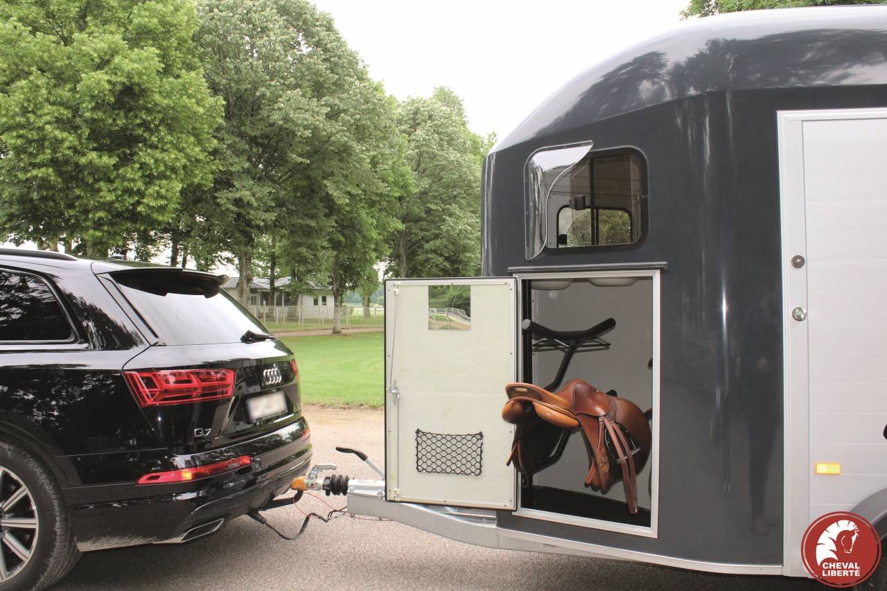 Cheval Liberté Gold 3 Luxe 2-Platz Pferdeanhänger Gebraucht – Bild 5