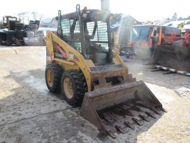 Caterpillar 226B Kompaktlader 2005 Gebraucht – Bild 2