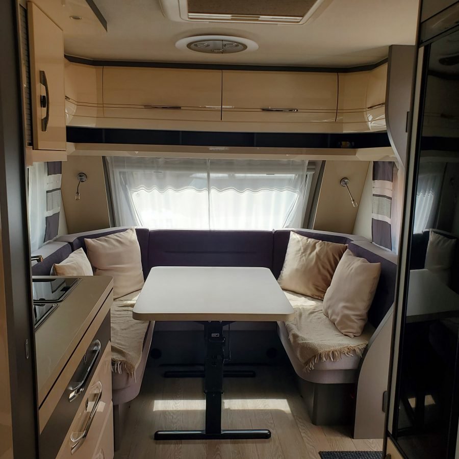 Hobby 550 WFU Wohnwagen Neuwertig – Bild 3