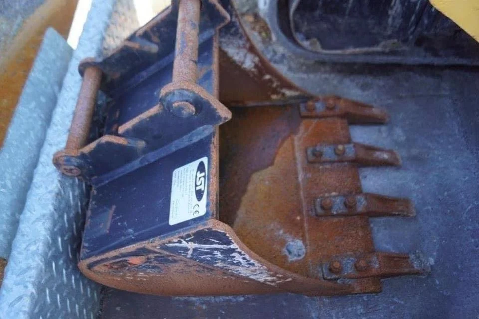 Mini-pelle — Moteur Yanmar 3TNV76 diesel 3 cylindres, 13,19 kW, 1 461 heures, 2017 occasion – Bild 3