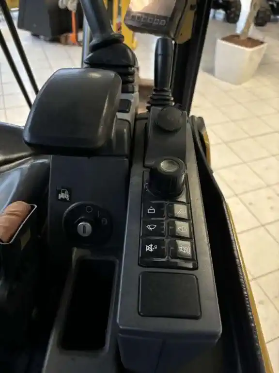 Minibagger 2 Tonnen Gebraucht (2020) – Bild 4