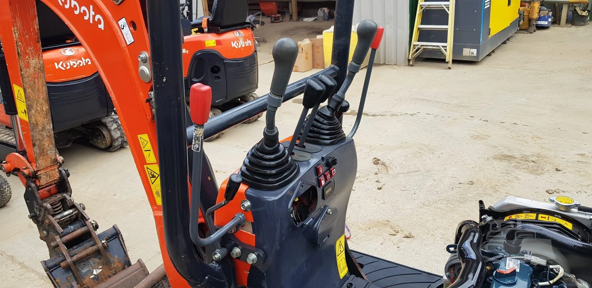 Kubota K008-3 Ultra-Kompakt-Minibagger 980 kg Gebraucht (2021) – Bild 11