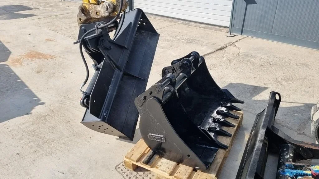 Caterpillar 305E2 Mini-pelle — Moteur diesel 31,18 kW, 5 000 kg, 3 godets, chenilles 400 mm, 4 095 heures, 2018 occasion – Bild 3