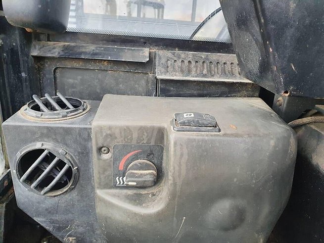 Caterpillar 302.5 Minibagger 2,8 Tonnen Gebraucht (2002) – Bild 8