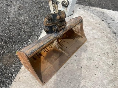 Takeuchi TB23R Mini pelle sur chenille — 2,5 t, 2018, 1 672 h occasion – Bild 7