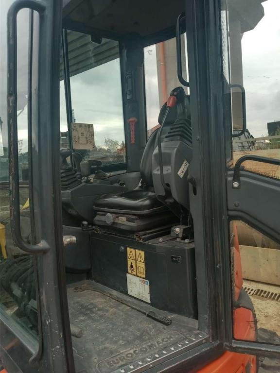 Eurocomach ES 28.2 ZT MEurocomach ES 28.2 ZT Mini-pelle 2,8 tonnes Occasion (2016)ini-pelle 2,8 tonnes Occasion (2016) – Bild 4