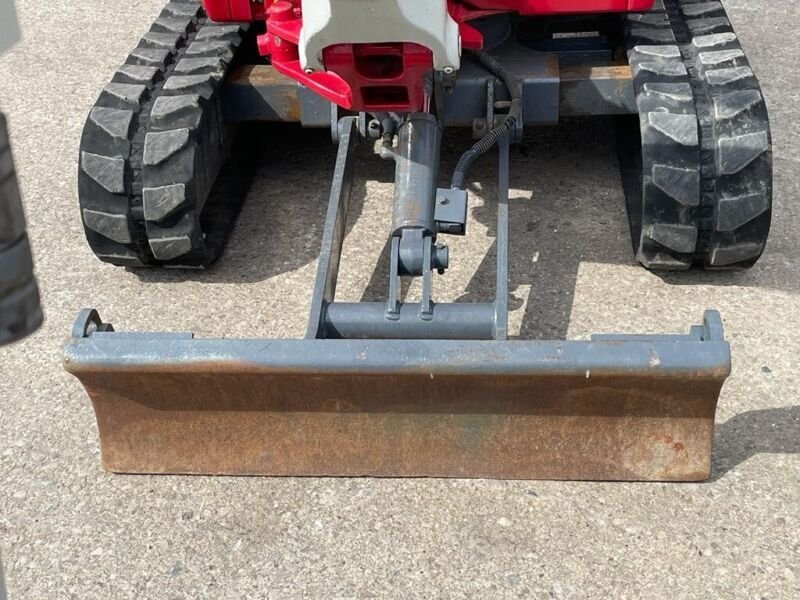 Takeuchi TB216 Minibagger 1,8 Tonnen Gebraucht (Baujahr 2015) – Bild 9
