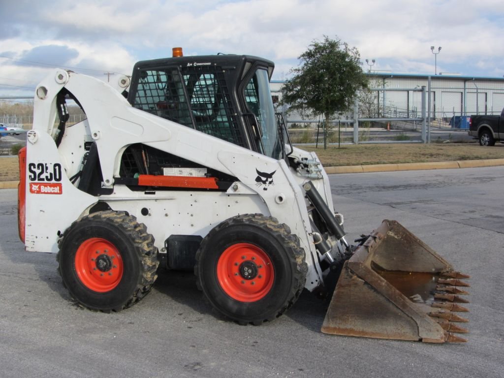 Bobcat S250 Kompaktlader 2010 Gebraucht – Bild 2