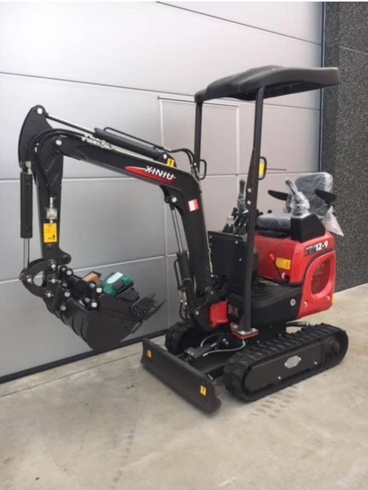 Rhinocéros XN12-9 Mini pelle — moteur Kubota, voie réglable 79–95 cm neuf