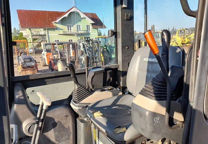 Komatsu PC16R Mini pelle 1,57 tonne — moteur Komatsu 3D67E-1 11,2 kW diesel, profondeur 2,16 m, hauteur 2,6 m, 4565 h, 2007 occasion – Bild 6