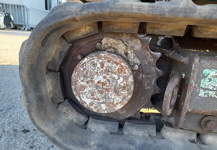 Komatsu PC16R Mini pelle 1,57 tonne — moteur Komatsu 3D67E-1 11,2 kW diesel, profondeur 2,16 m, hauteur 2,6 m, 4565 h, 2007 occasion – Bild 7