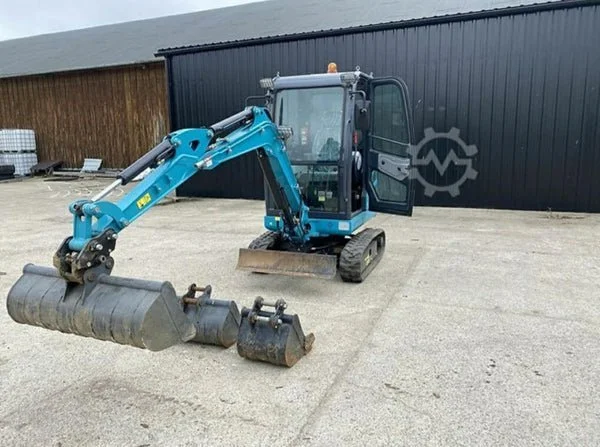 Yanmar AK20 Mini-pelle — Poids 1 950 kg, 3 godets inclus, 810 heures, construction, 2020 occasion – Bild 6