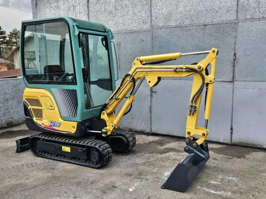 Yanmar SV15 Mini-pelle compacte — 2013, cabine chauffée, attache rapide CSW01, godet 30 cm, raboteuse 100 cm occasion