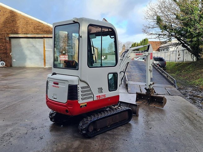 Takeuchi TB016 Mini pelle 1,6 tonne , 1789 h, occasion
