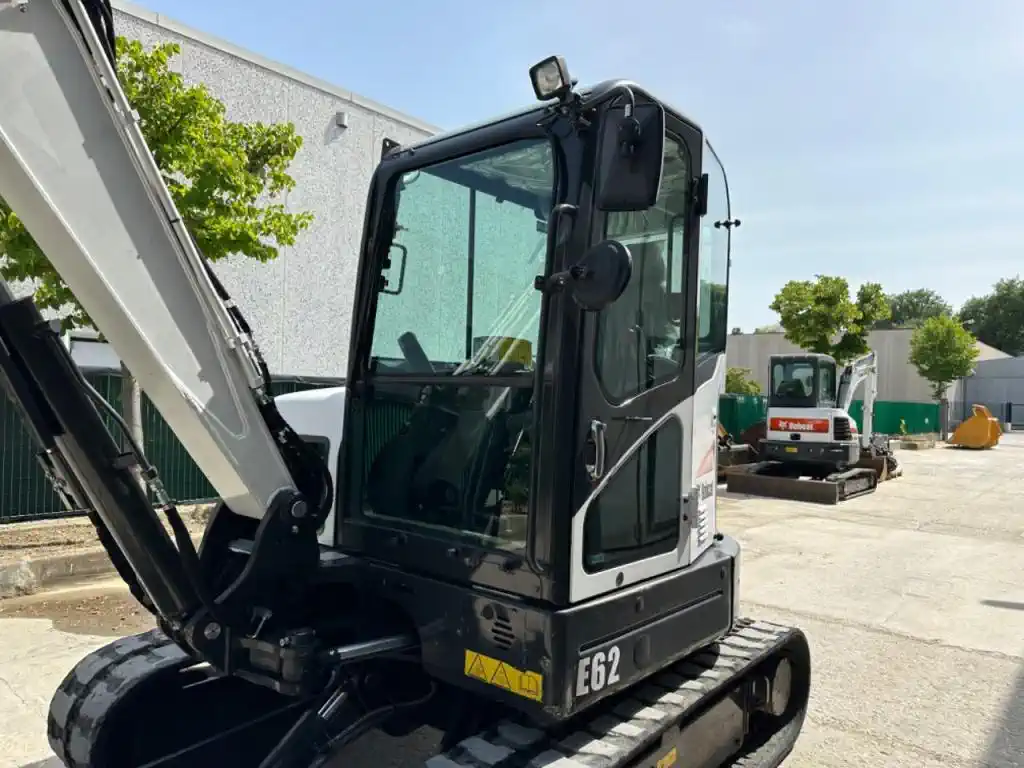 Bobcat E62 Mini pelle 6,2 tonnes Occasion 2019 – Bild 5